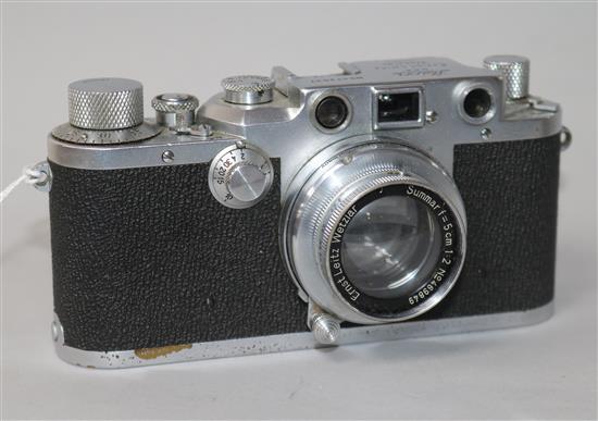 A Leica DRP camera No.472037, with Leitz Summar f=5cm 1:2 lens